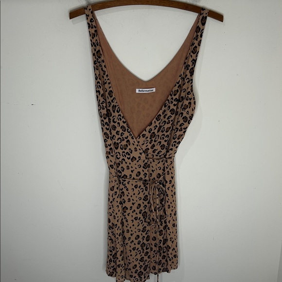 REFORMATION Feline Leopard Animal Print V-Neck Wrap Mini Dress Size XS - Picture 5 of 16